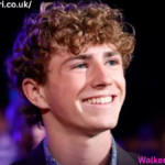 walker scobell height